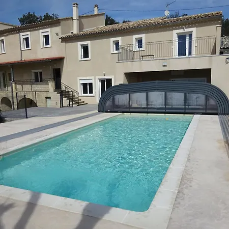 La Bonnelle Piscine * Grillon